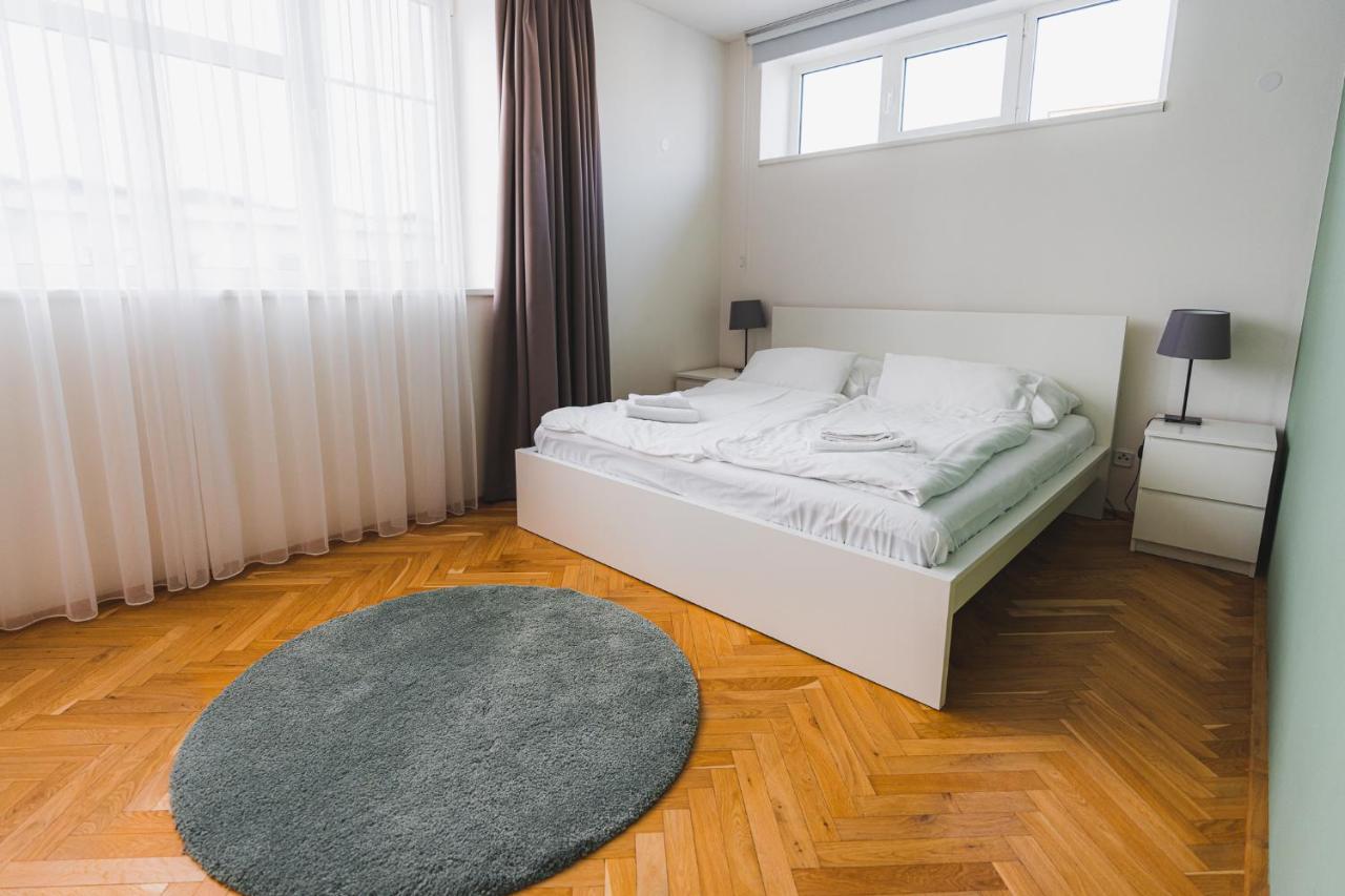 Veleslavin Apartments Prága Kültér fotó